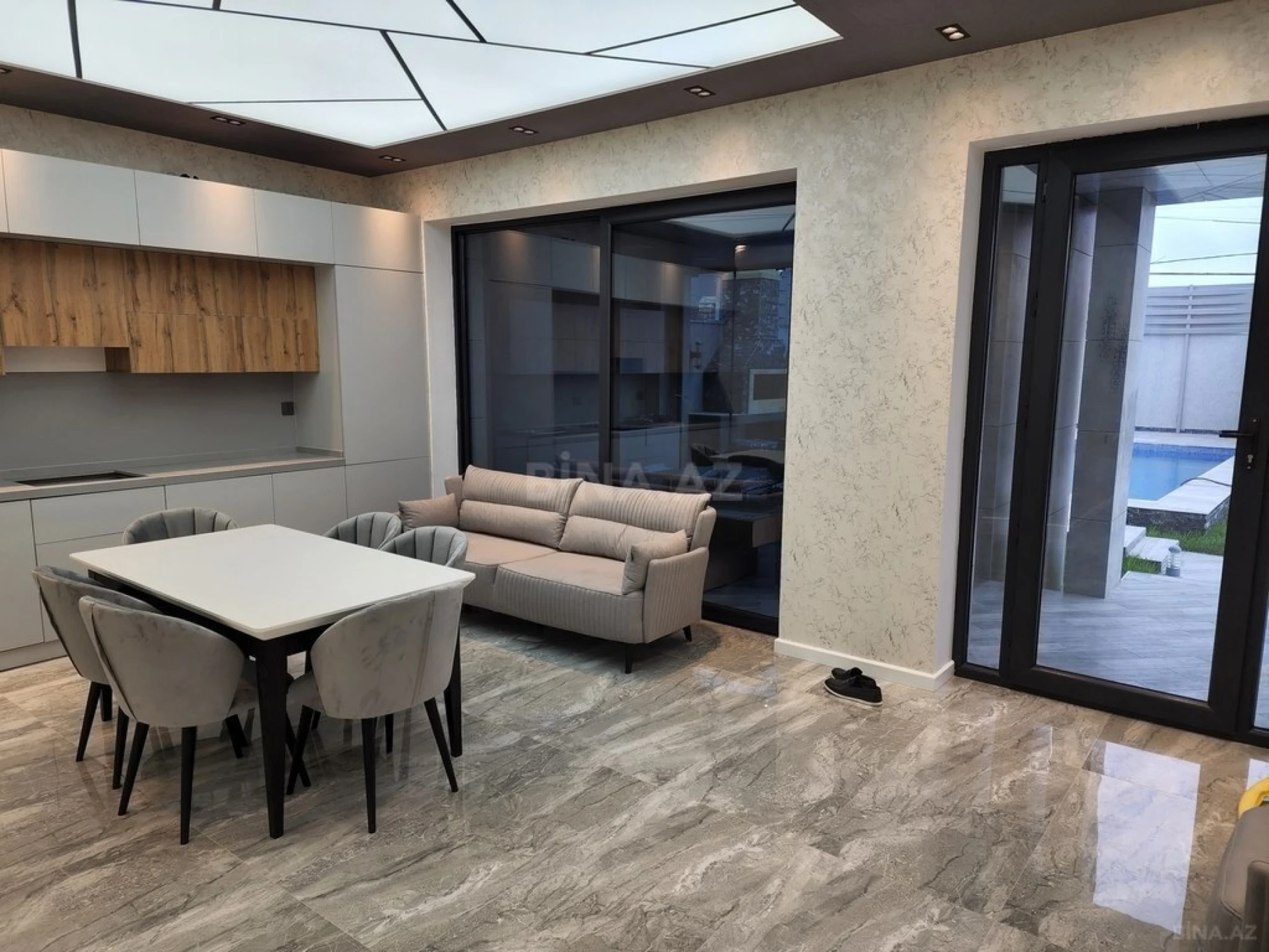 Satılır 4 otaqlı həyət evi 180 m²