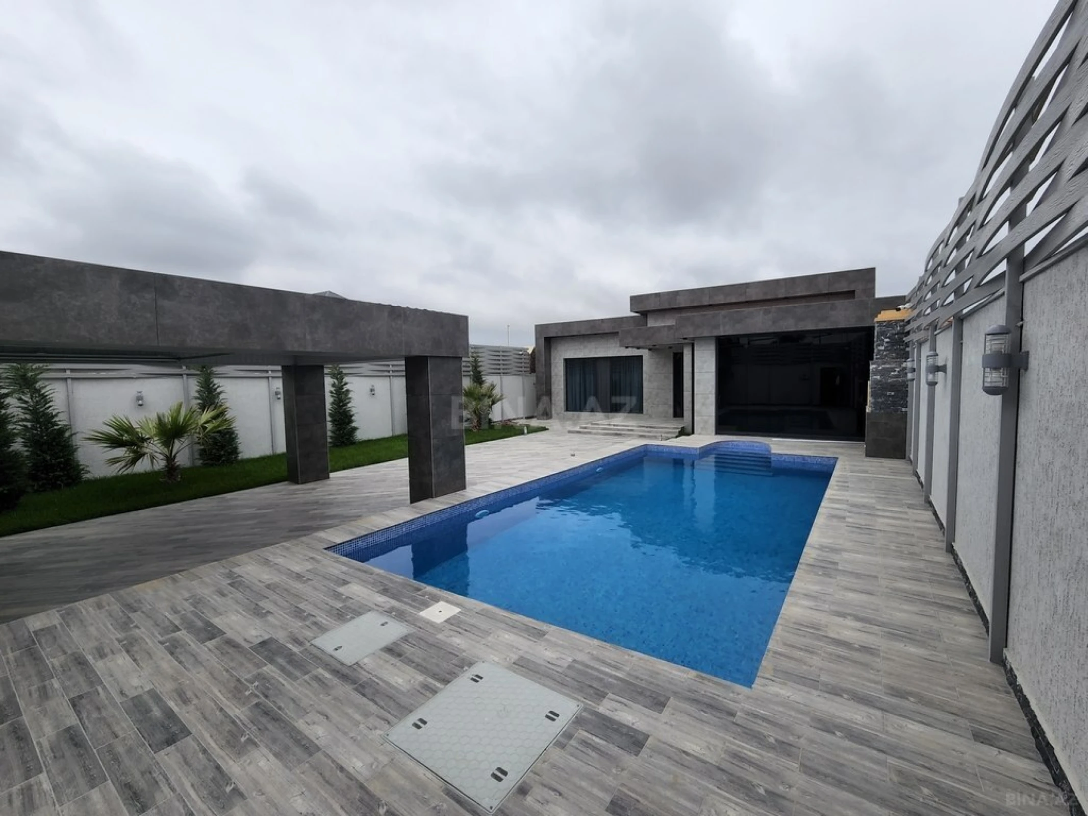 Satılır 4 otaqlı həyət evi 180 m²