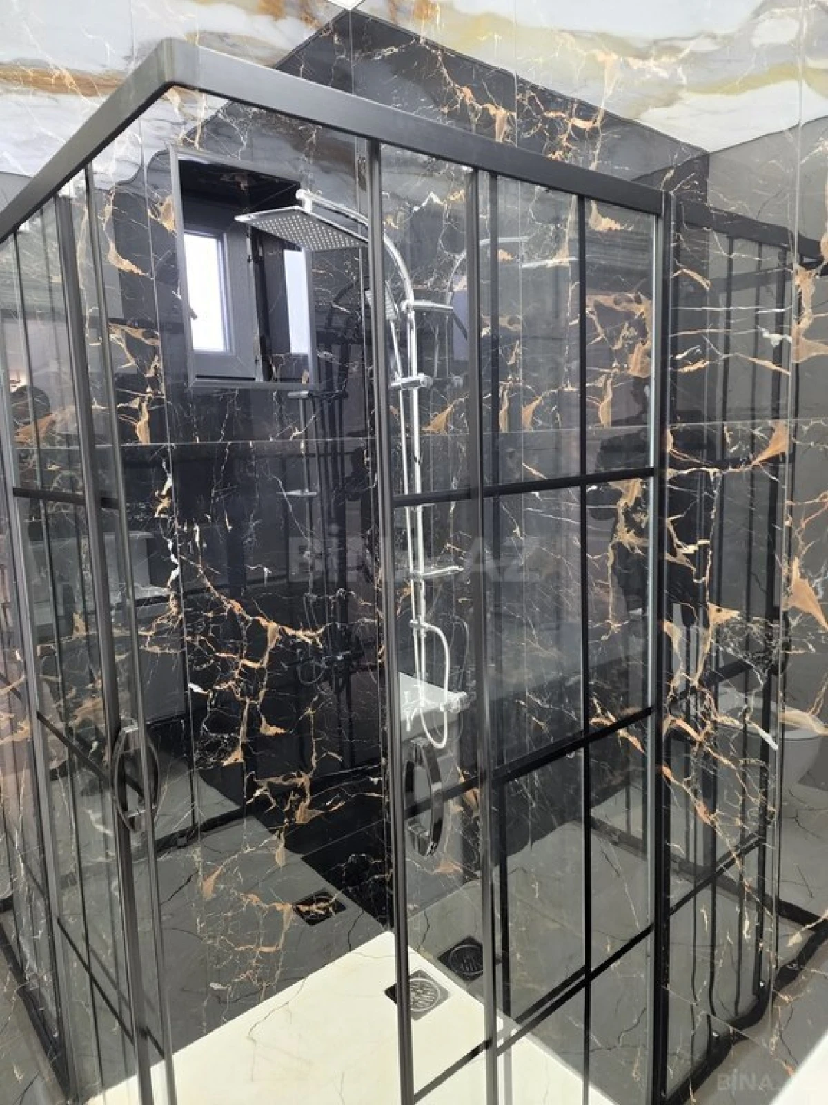 Satılır 4 otaqlı həyət evi 180 m²