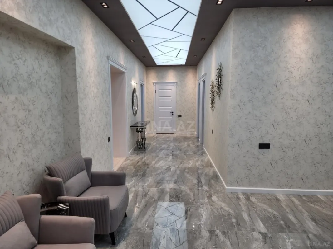 Satılır 4 otaqlı həyət evi 180 m²