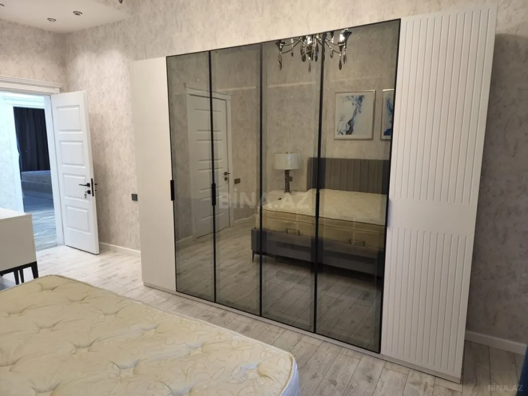 Satılır 4 otaqlı həyət evi 180 m²
