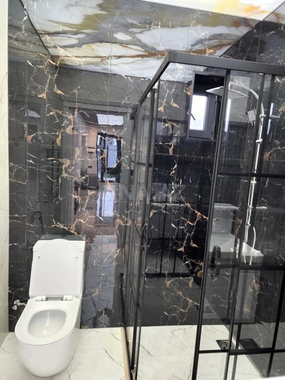 Satılır 4 otaqlı həyət evi 180 m²