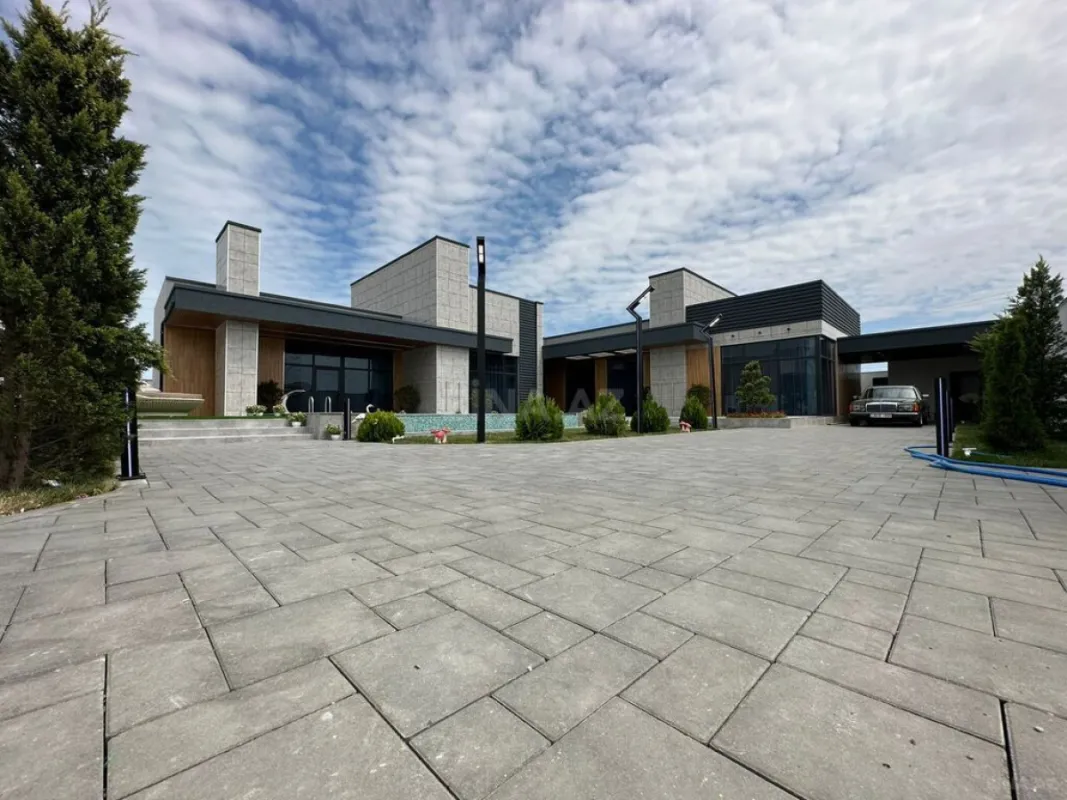 Satılır 5 otaqlı həyət evi 400 m²