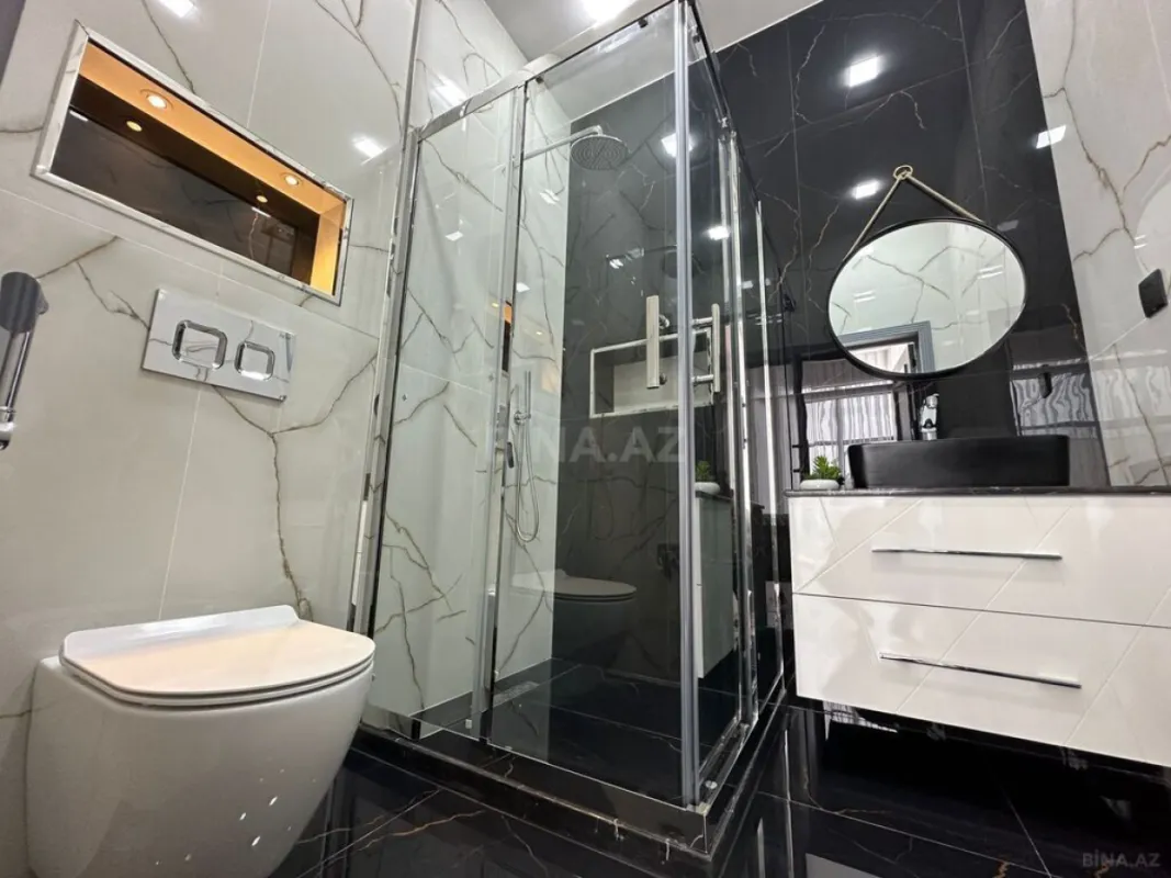 Satılır 5 otaqlı həyət evi 400 m²