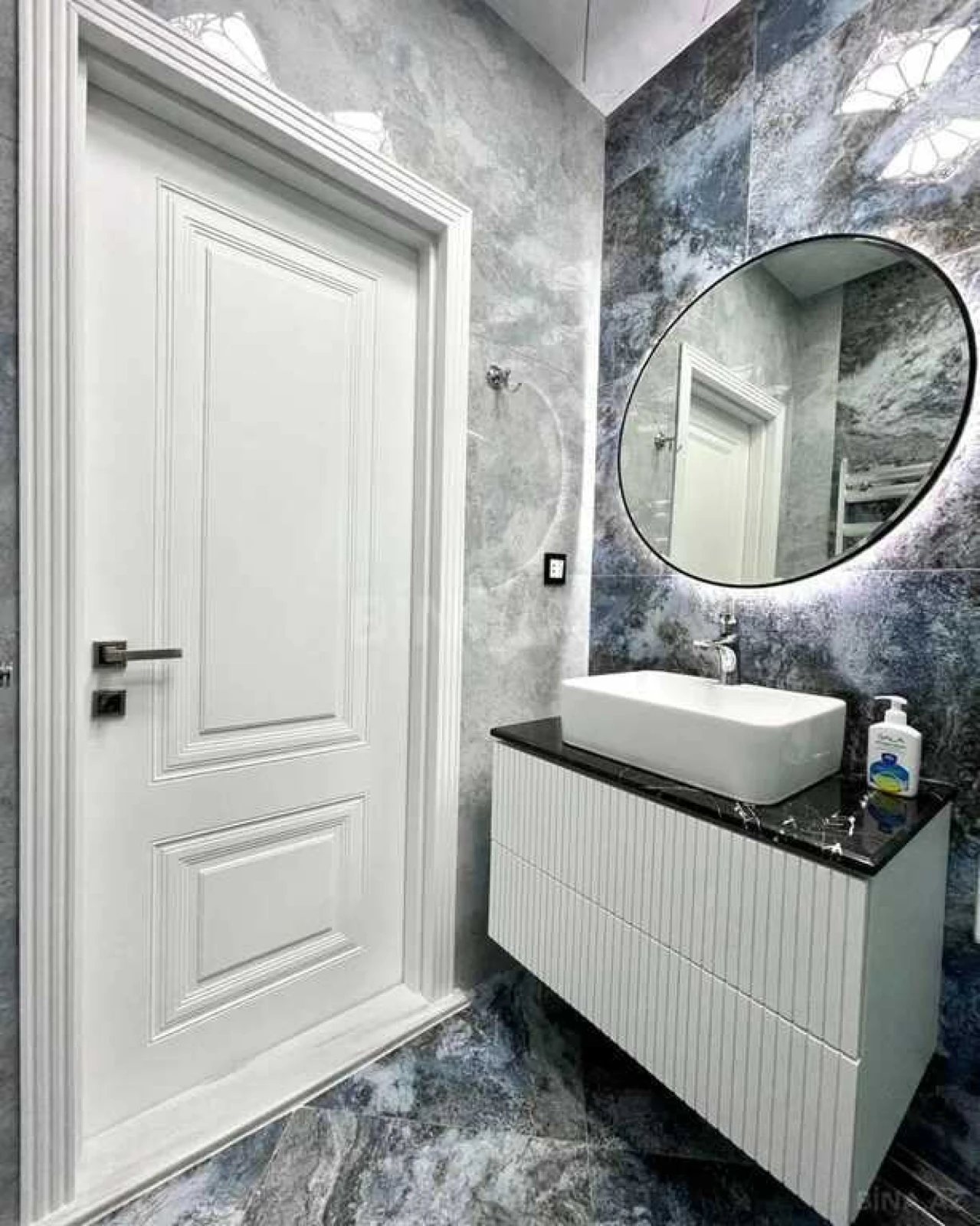 Satılır 2 otaqlı mənzil 68 m²