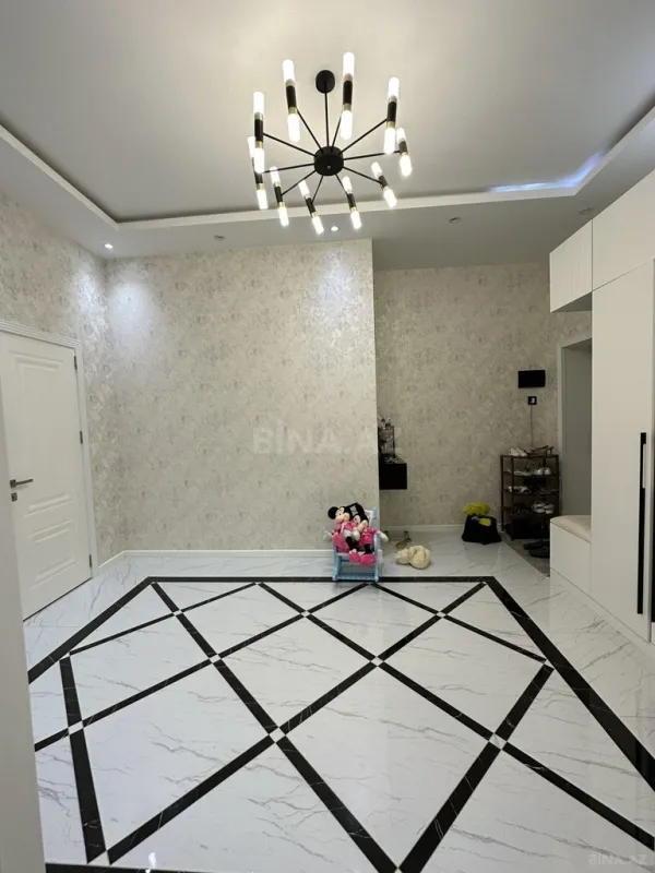 Satılır 2 otaqlı mənzil 68 m²