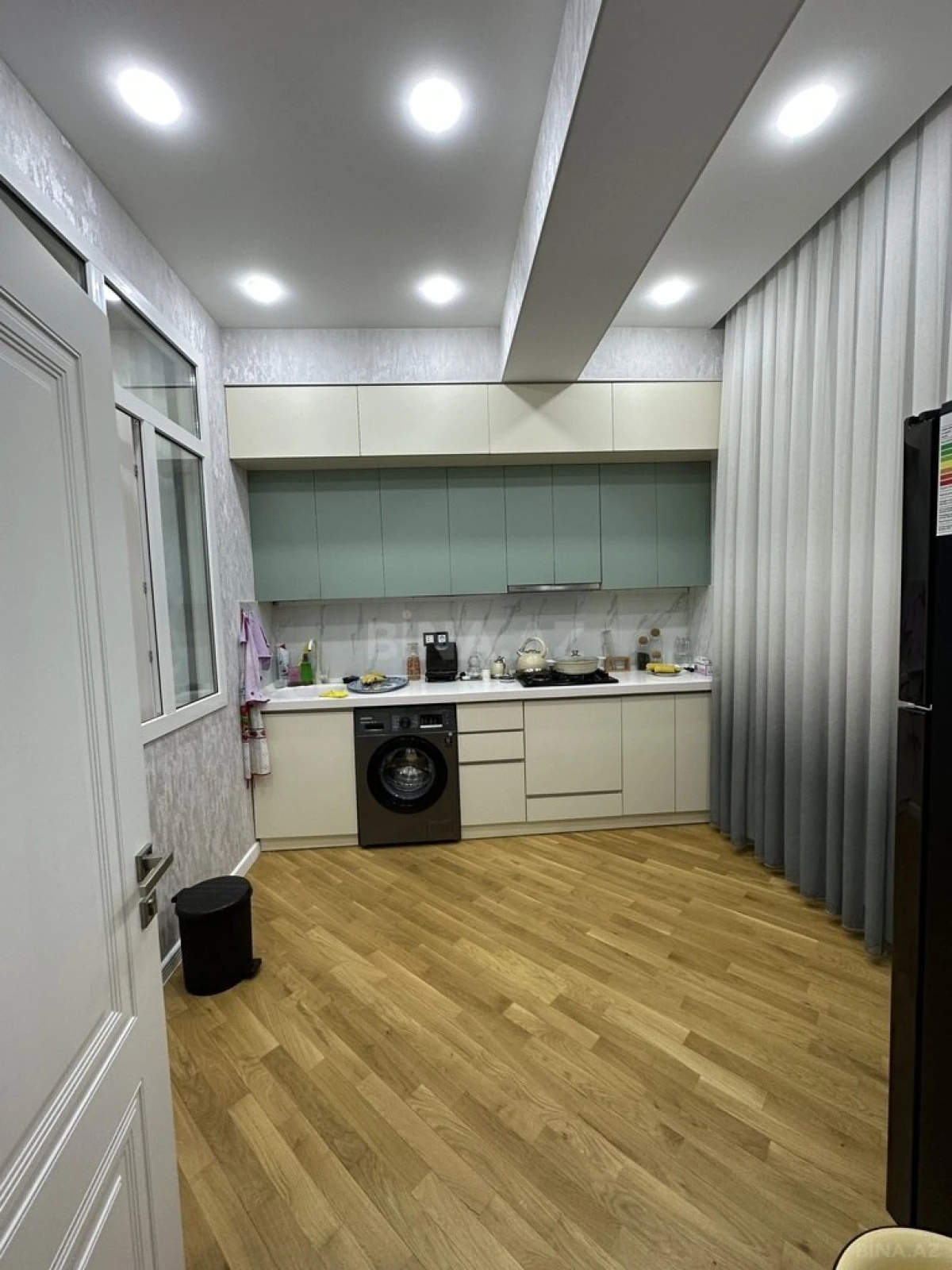 Satılır 2 otaqlı mənzil 68 m²