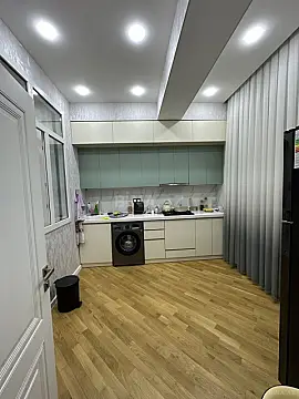 Satılır 2 otaqlı mənzil 68 m²