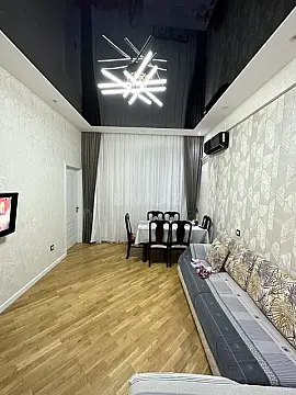 Satılır 2 otaqlı mənzil 68 m²