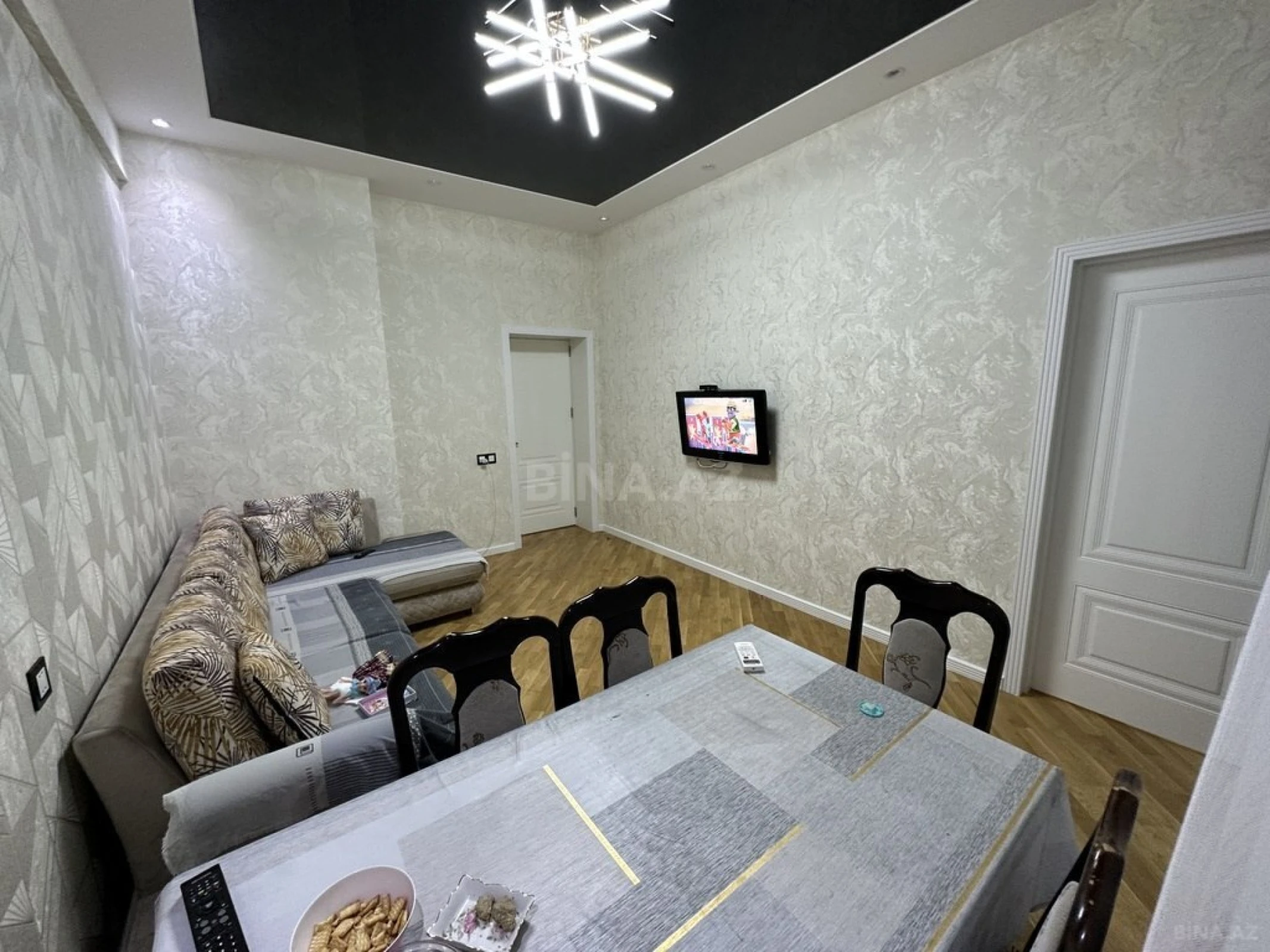 Satılır 2 otaqlı mənzil 68 m²