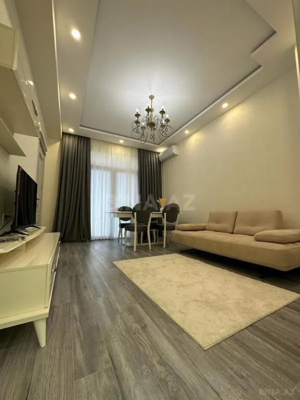 Kirayə verilir 2 otaqlı mənzil 72 m²