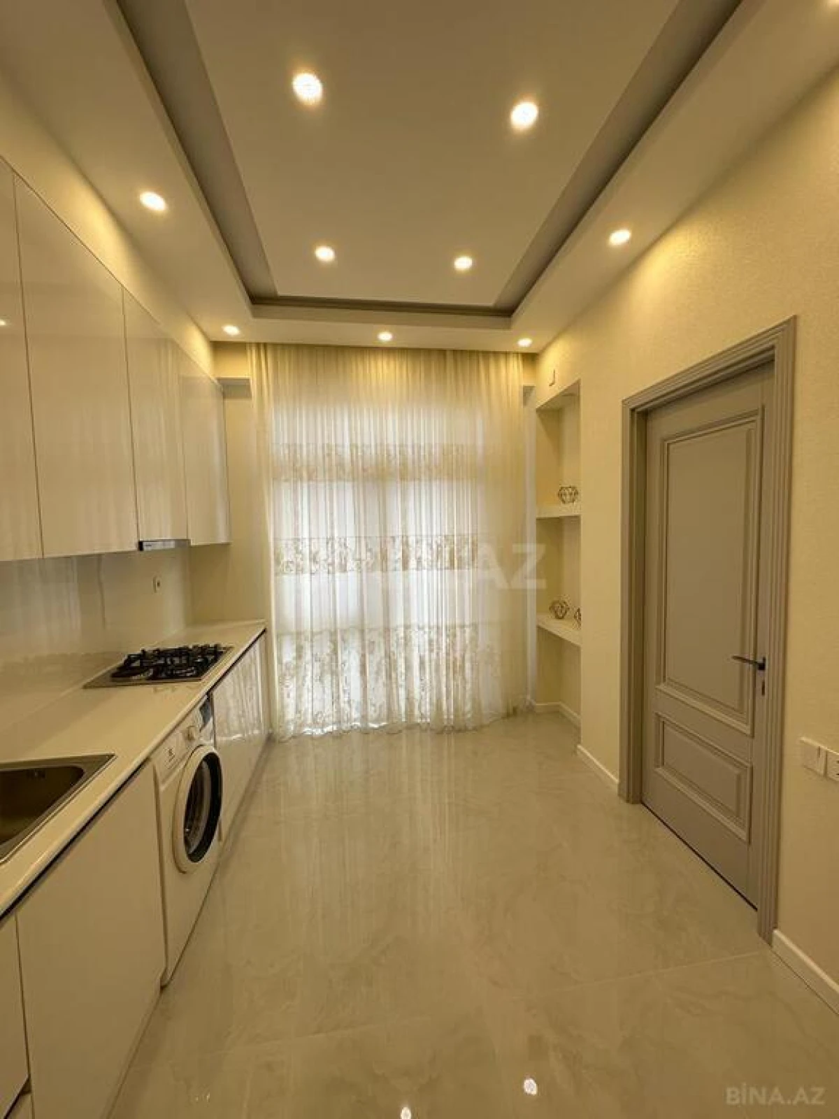 Kirayə verilir 2 otaqlı mənzil 72 m²