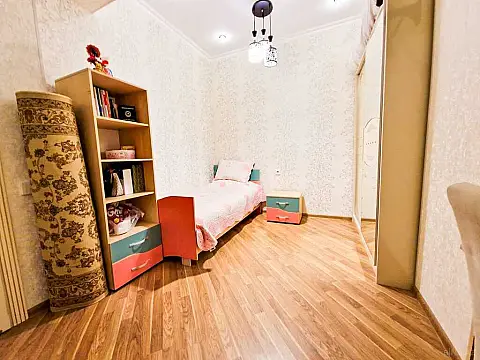 Satılır 3 otaqlı mənzil 96 m²