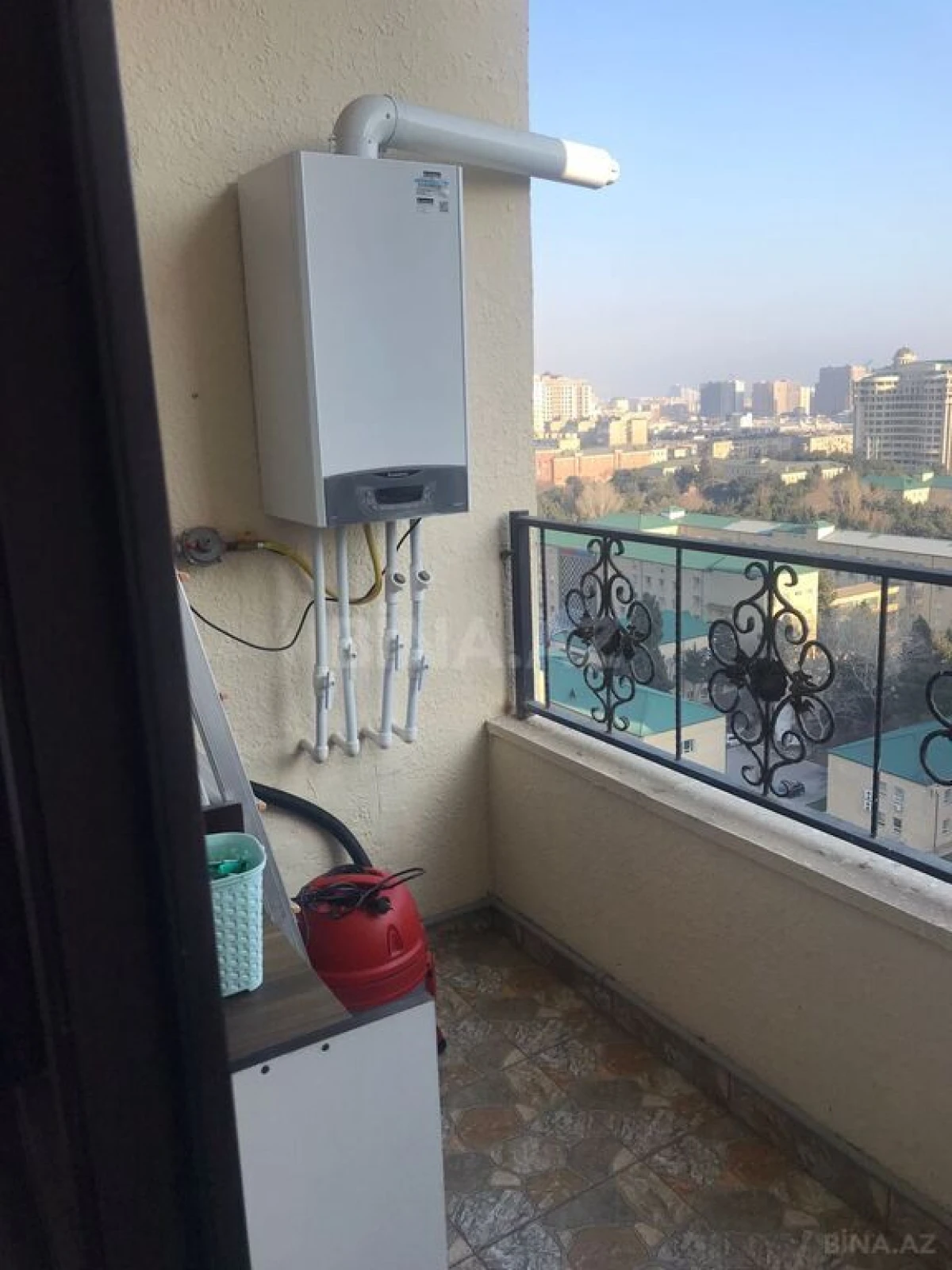 Satılır 1 otaqlı mənzil 65 m²