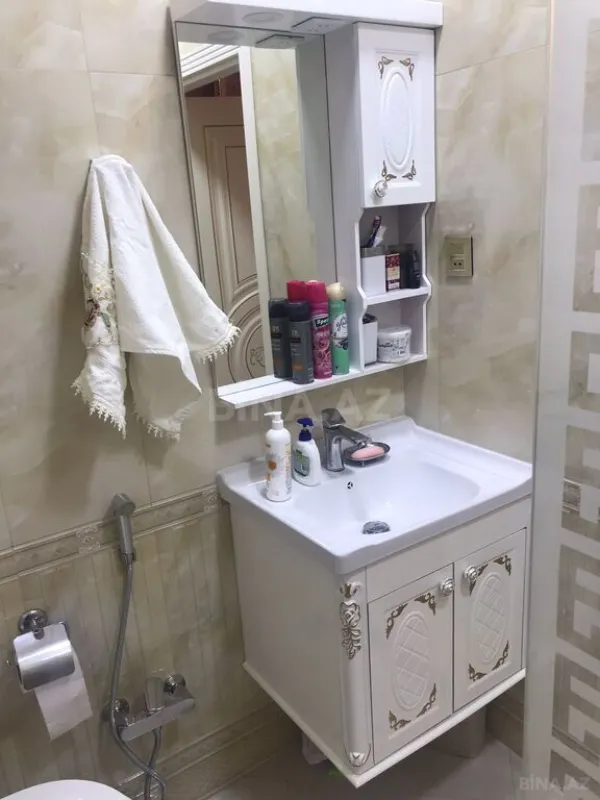 Satılır 1 otaqlı mənzil 65 m²