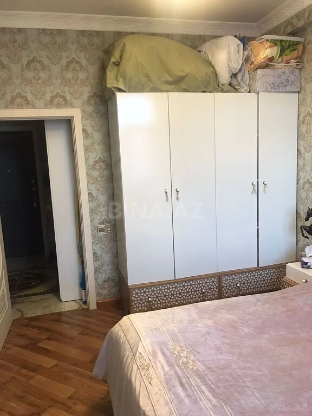 Satılır 1 otaqlı mənzil 65 m²