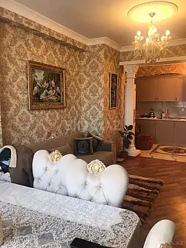 Satılır 1 otaqlı mənzil 65 m²