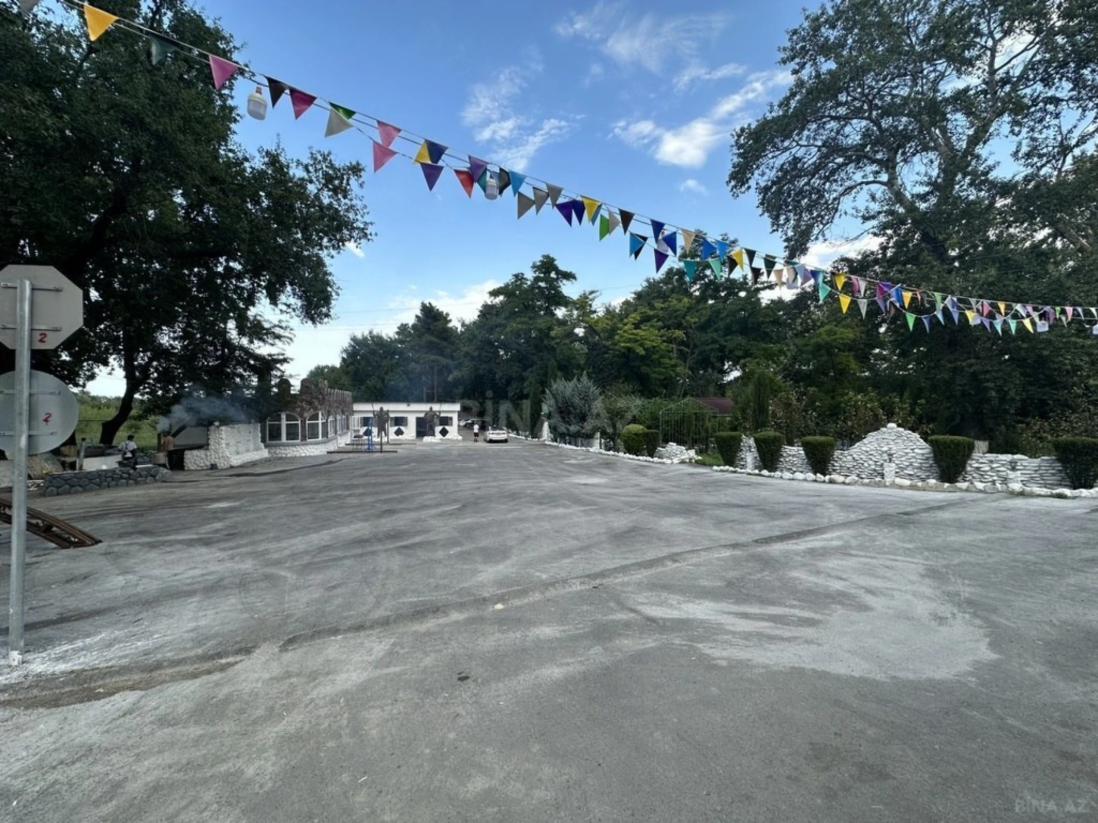 Satılır obyekt 800 m²