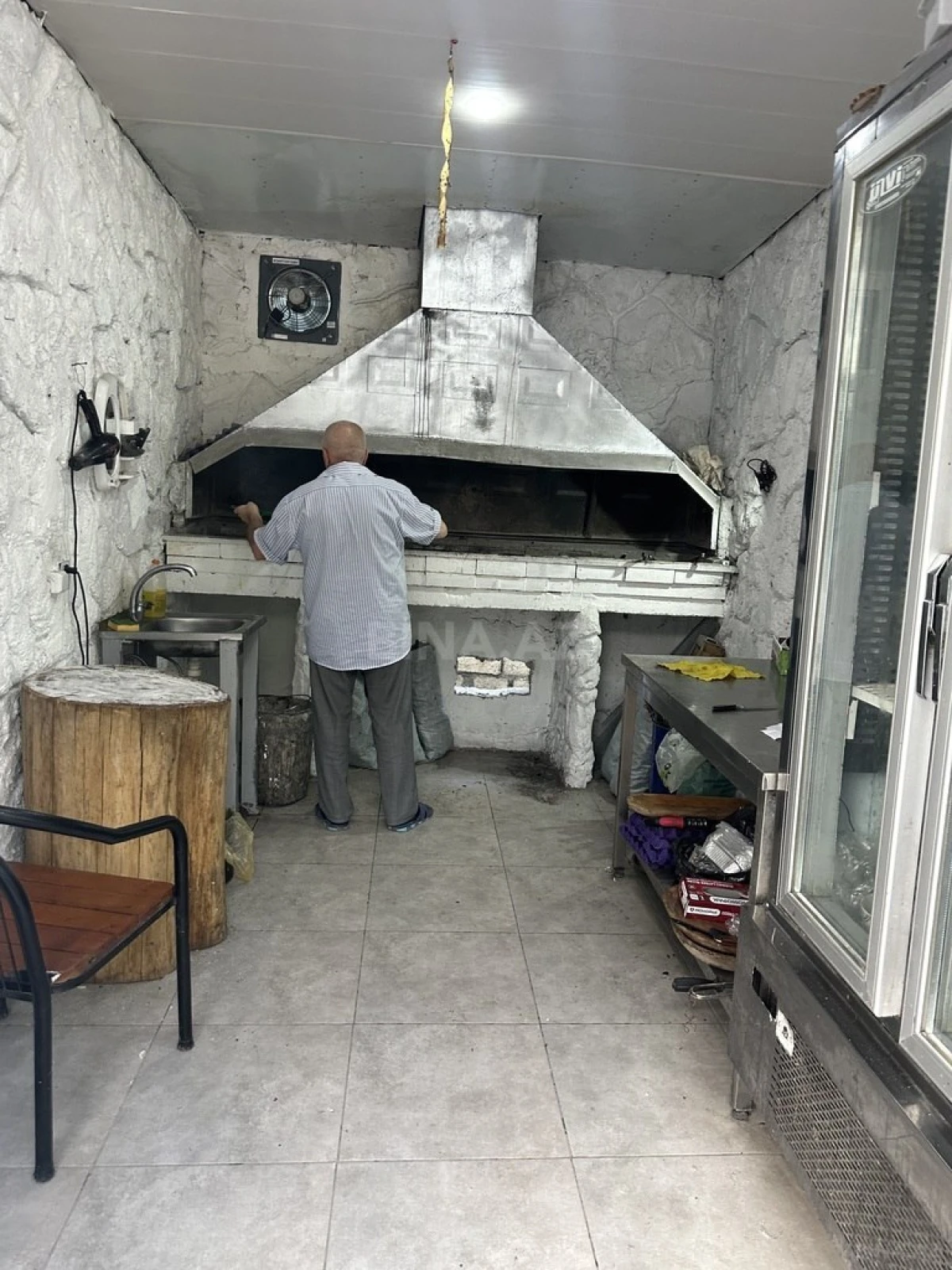 Satılır obyekt 800 m²