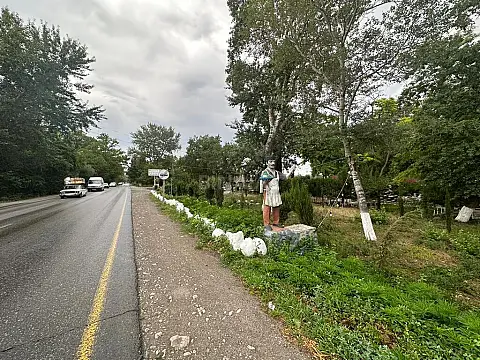 Satılır obyekt 800 m²