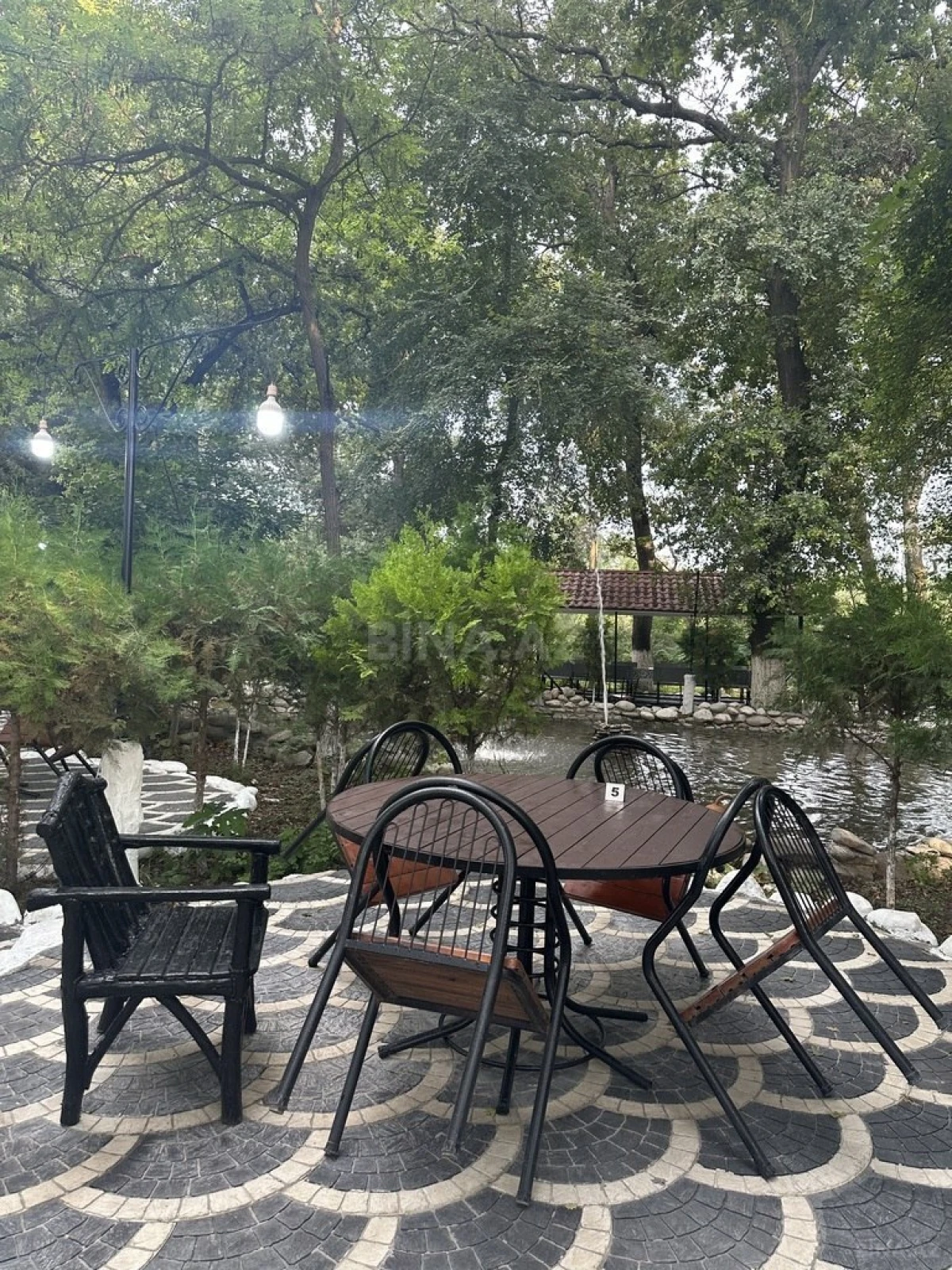 Satılır obyekt 800 m²