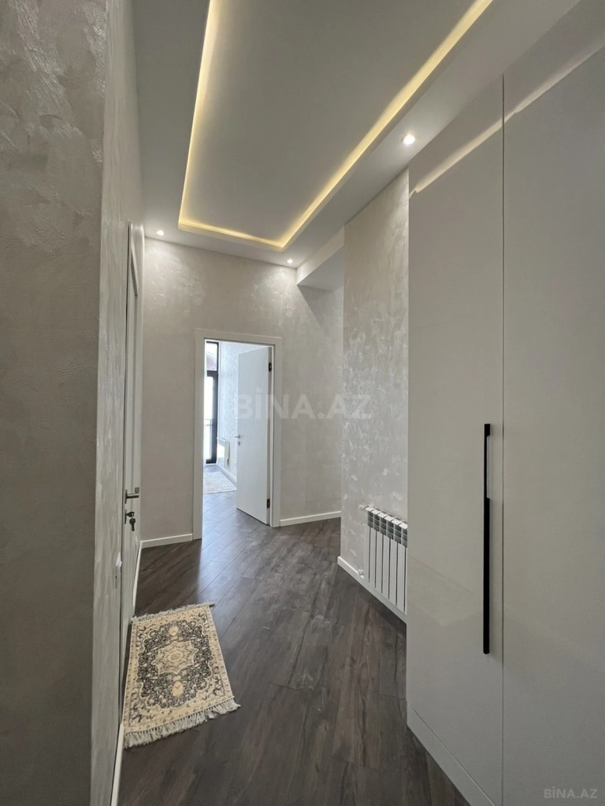 Satılır 1 otaqlı mənzil 55 m²