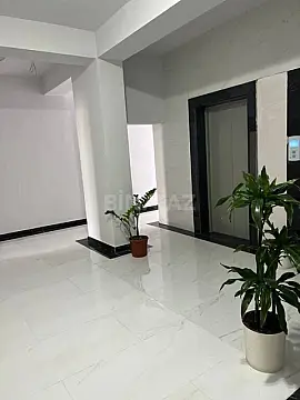 Satılır 1 otaqlı mənzil 55 m²