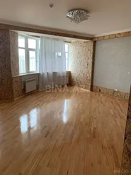 Satılır 3 otaqlı mənzil 162 m²