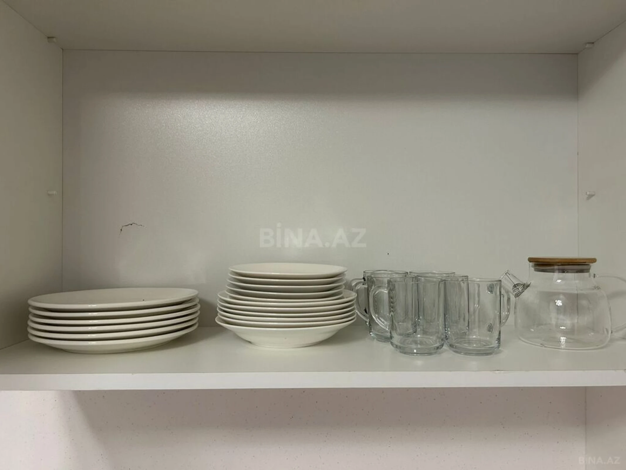 Kirayə verilir 2 otaqlı mənzil 75 m²