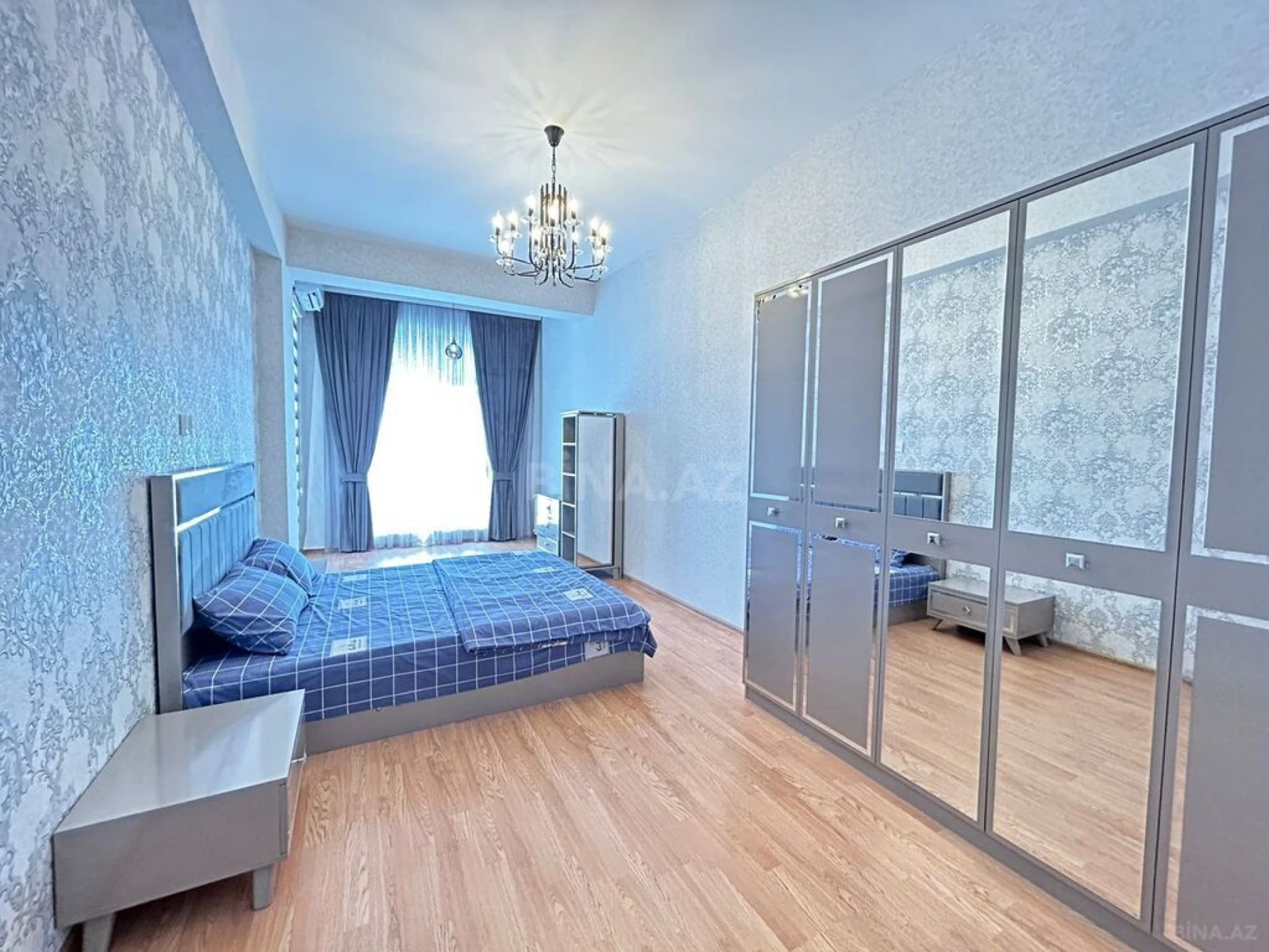 Kirayə verilir 2 otaqlı mənzil 75 m²