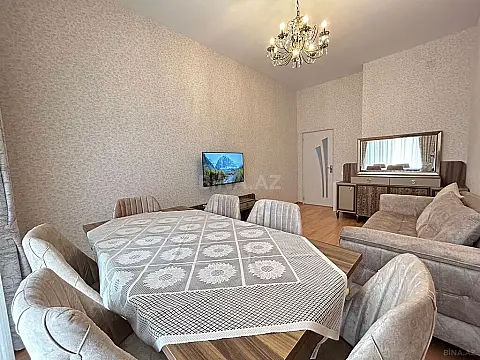 Kirayə verilir 2 otaqlı mənzil 75 m²