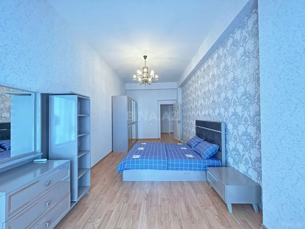 Kirayə verilir 2 otaqlı mənzil 75 m²