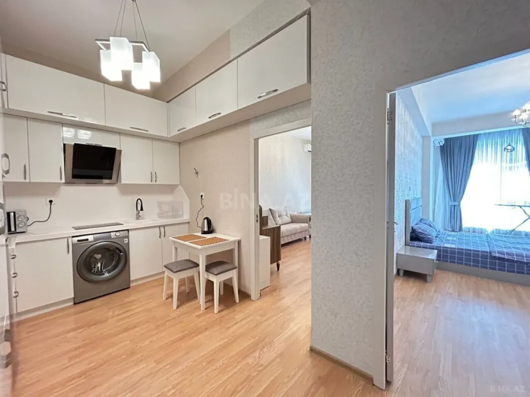 Kirayə verilir 2 otaqlı mənzil 75 m²