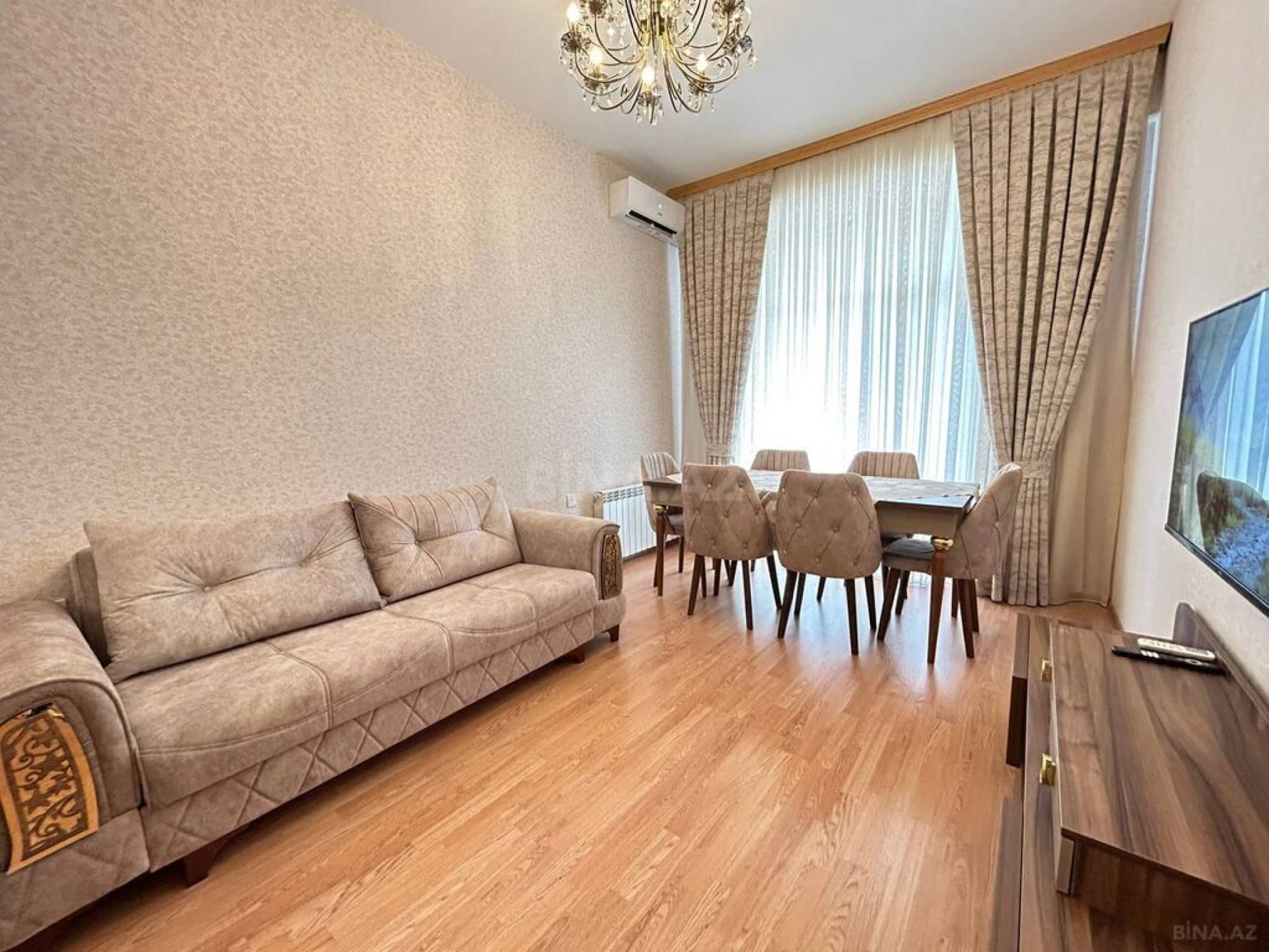 Kirayə verilir 2 otaqlı mənzil 75 m²