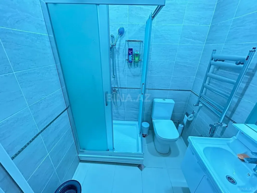 Kirayə verilir 2 otaqlı mənzil 75 m²