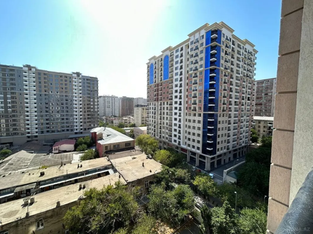 Kirayə verilir 2 otaqlı mənzil 75 m²