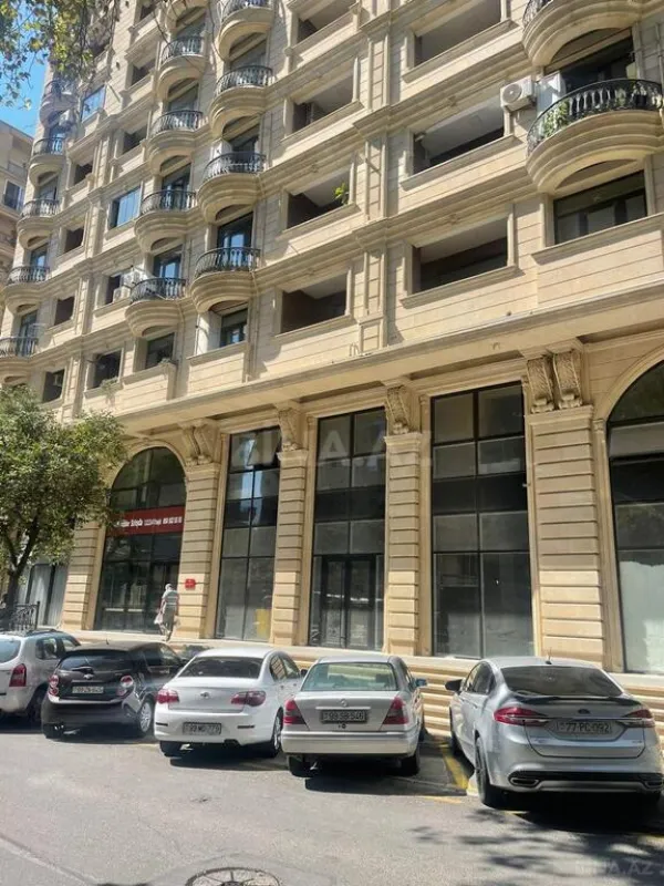 Kirayə verilir obyekt 505 m²