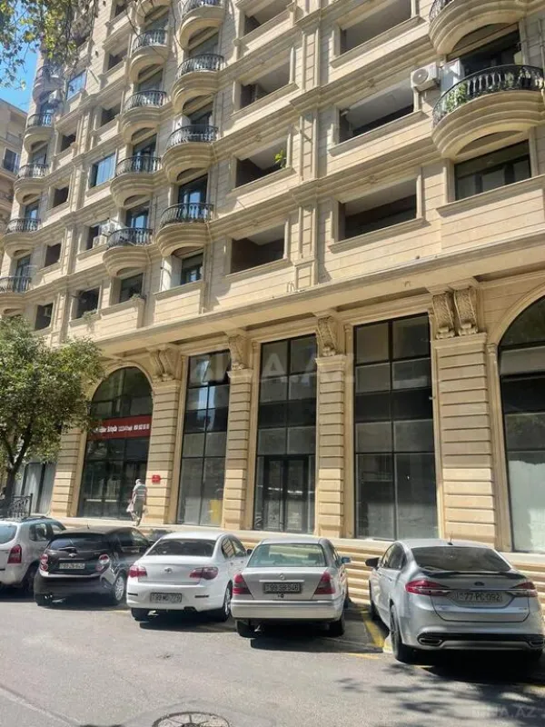 Kirayə verilir obyekt 505 m²