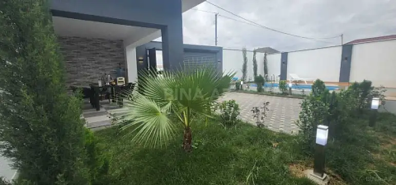 Satılır 4 otaqlı həyət evi 150 m²