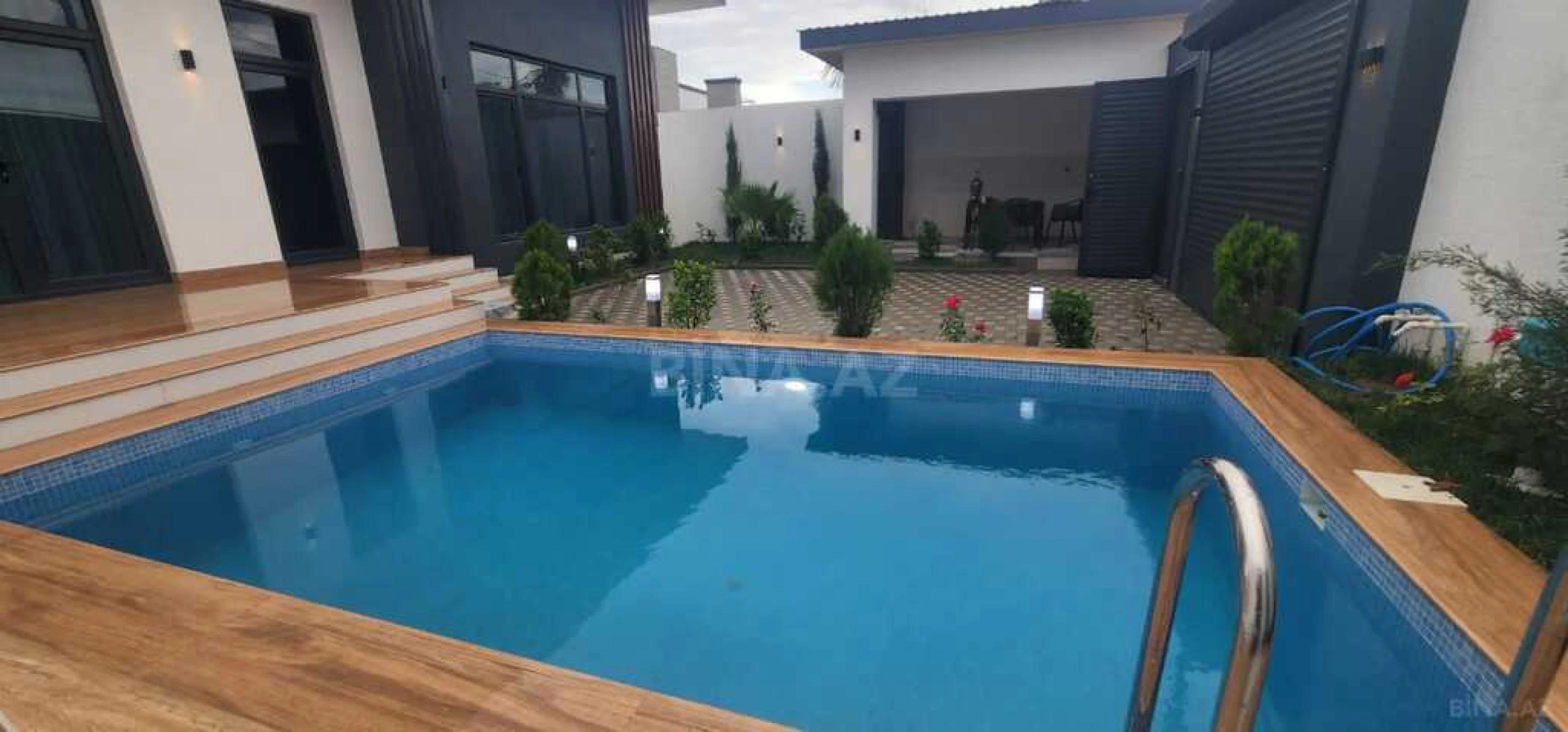 Satılır 4 otaqlı həyət evi 150 m²