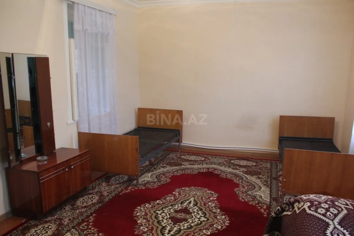 Satılır 2 otaqlı həyət evi 74 m²