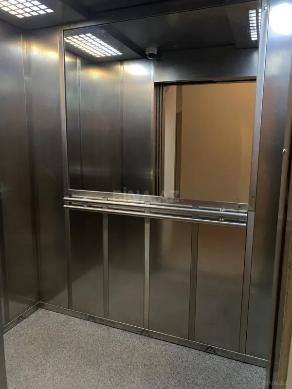 Satılır 3 otaqlı mənzil 110.4 m²