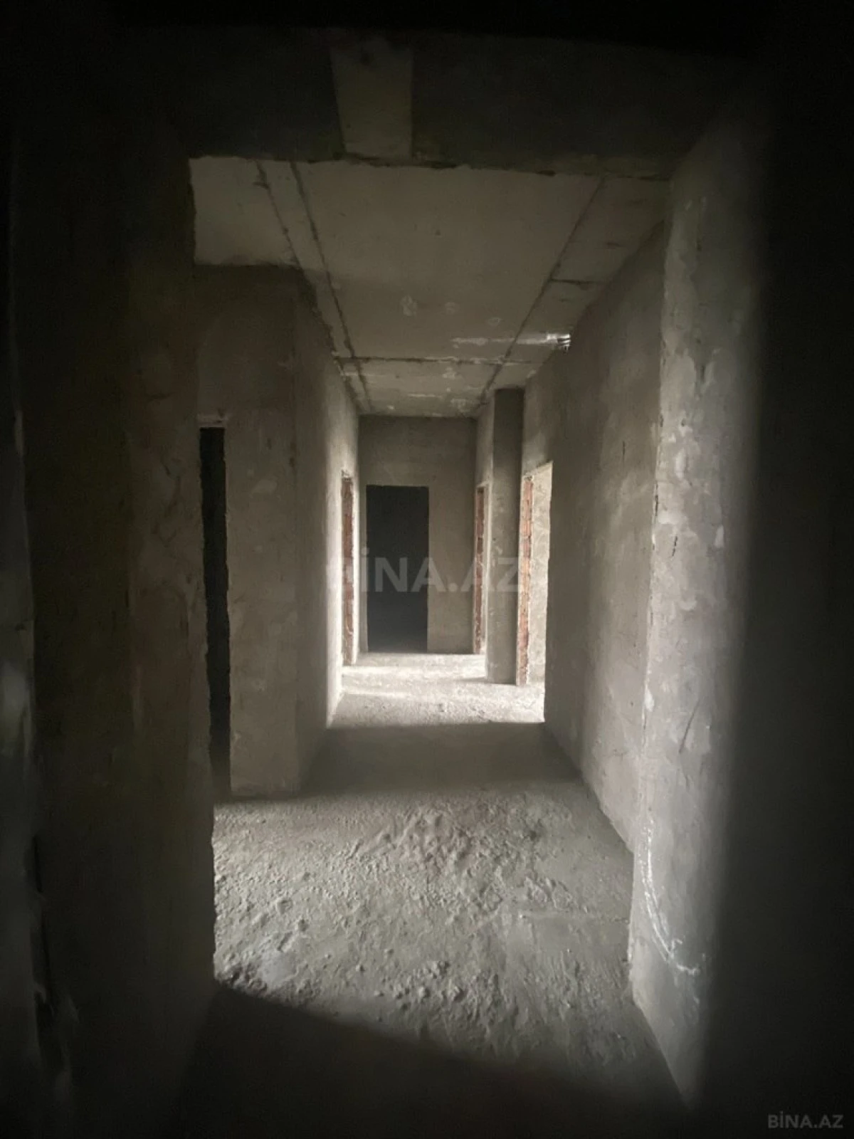 Satılır 3 otaqlı mənzil 110.4 m²