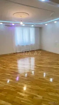 Satılır 4 otaqlı mənzil 200 m²