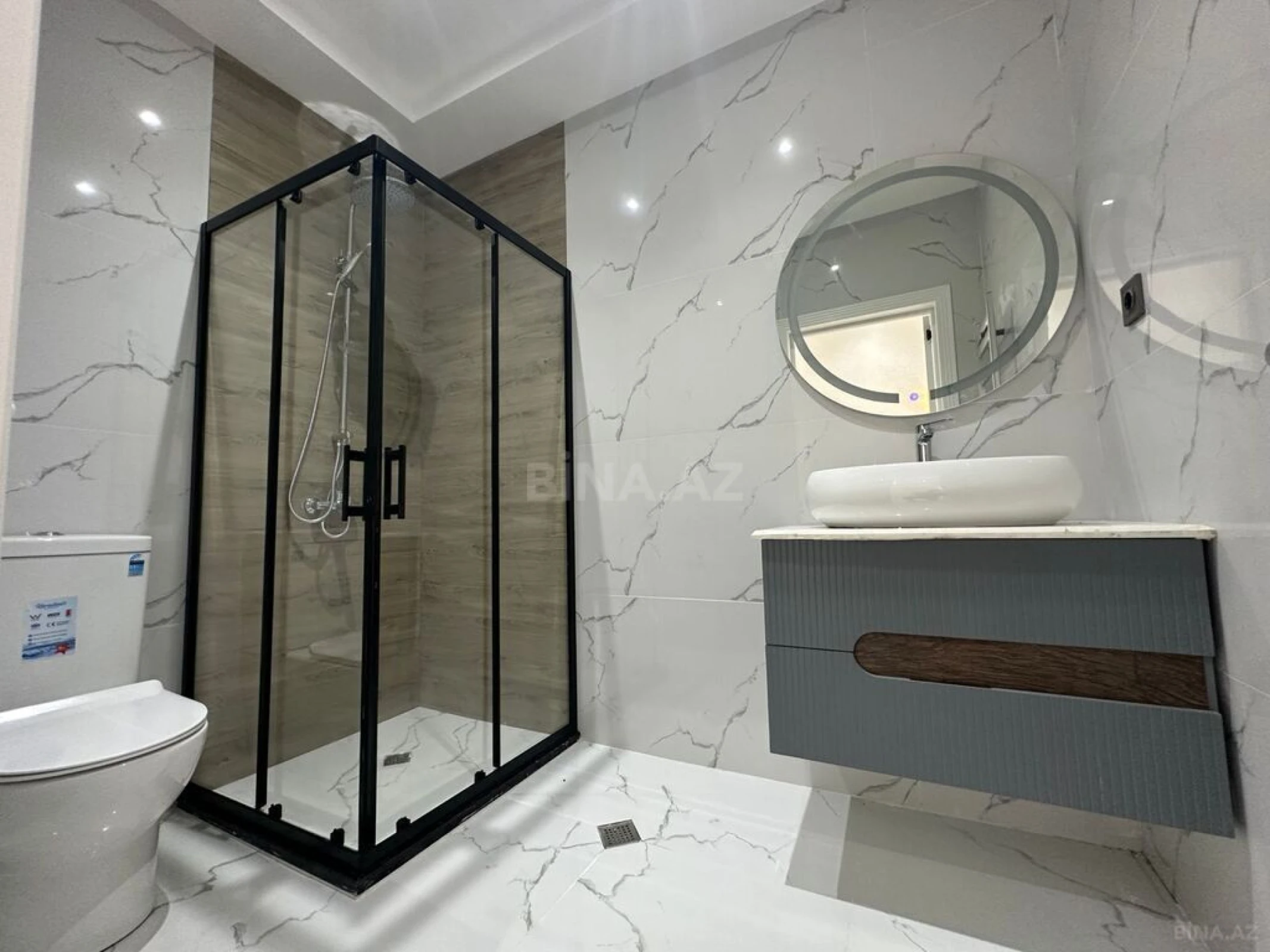 Satılır 4 otaqlı həyət evi 180 m²