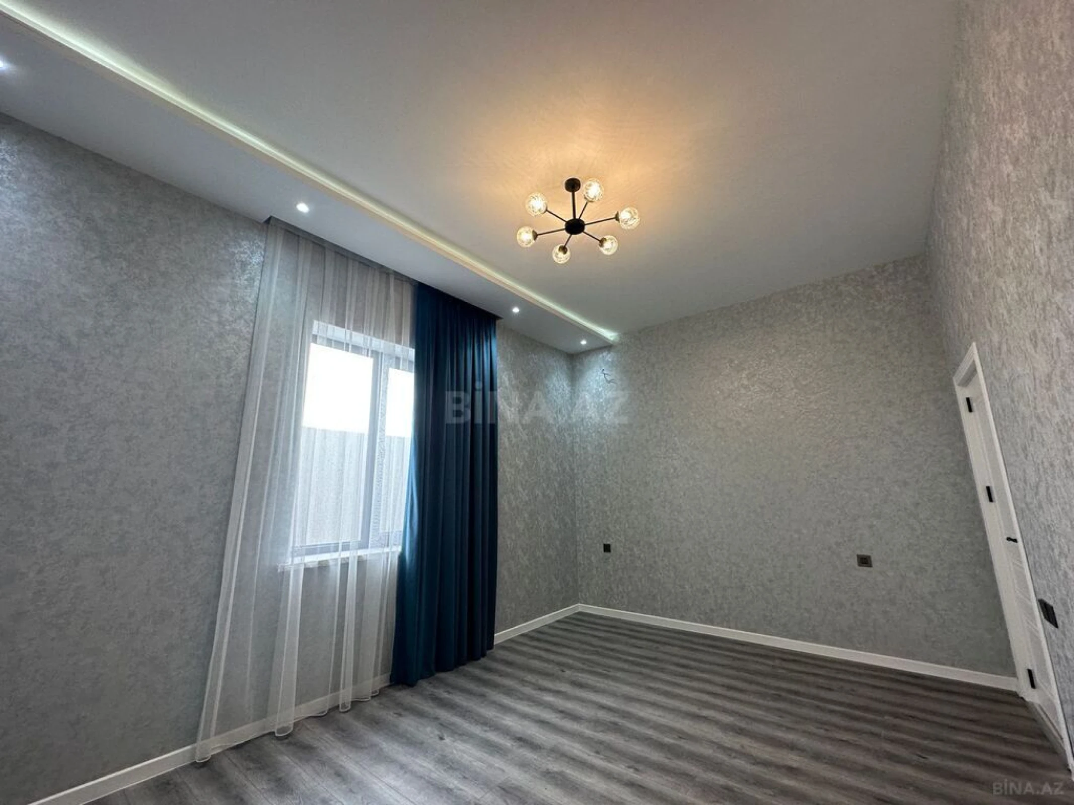 Satılır 4 otaqlı həyət evi 180 m²