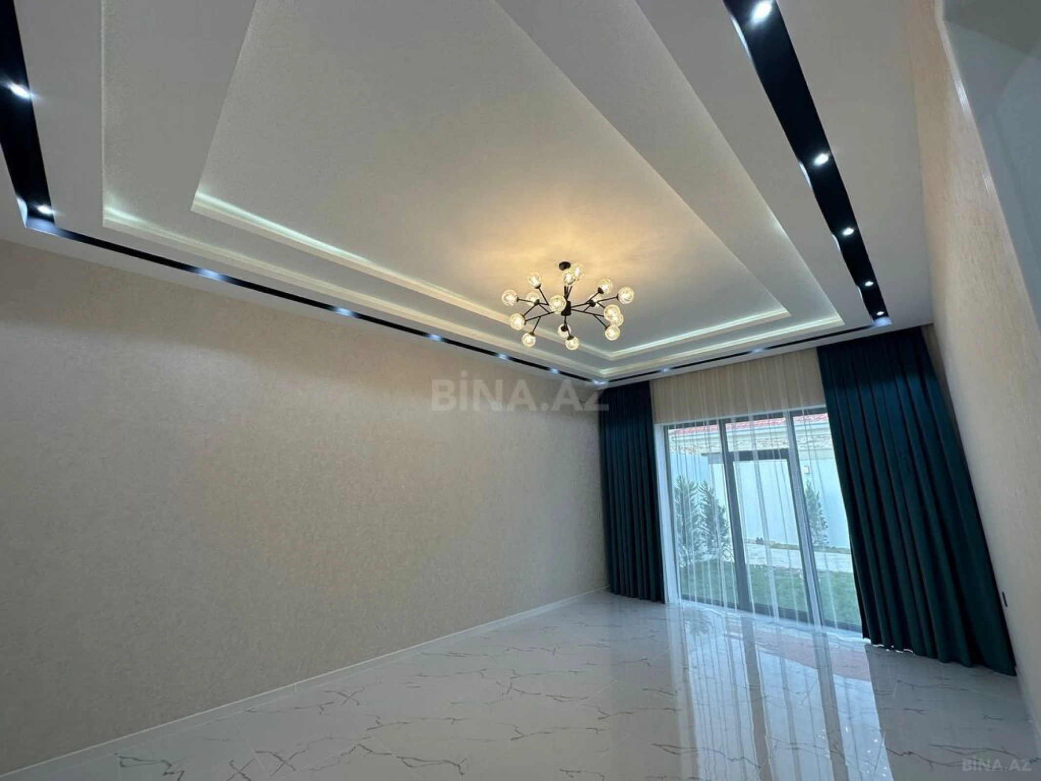 Satılır 4 otaqlı həyət evi 180 m²