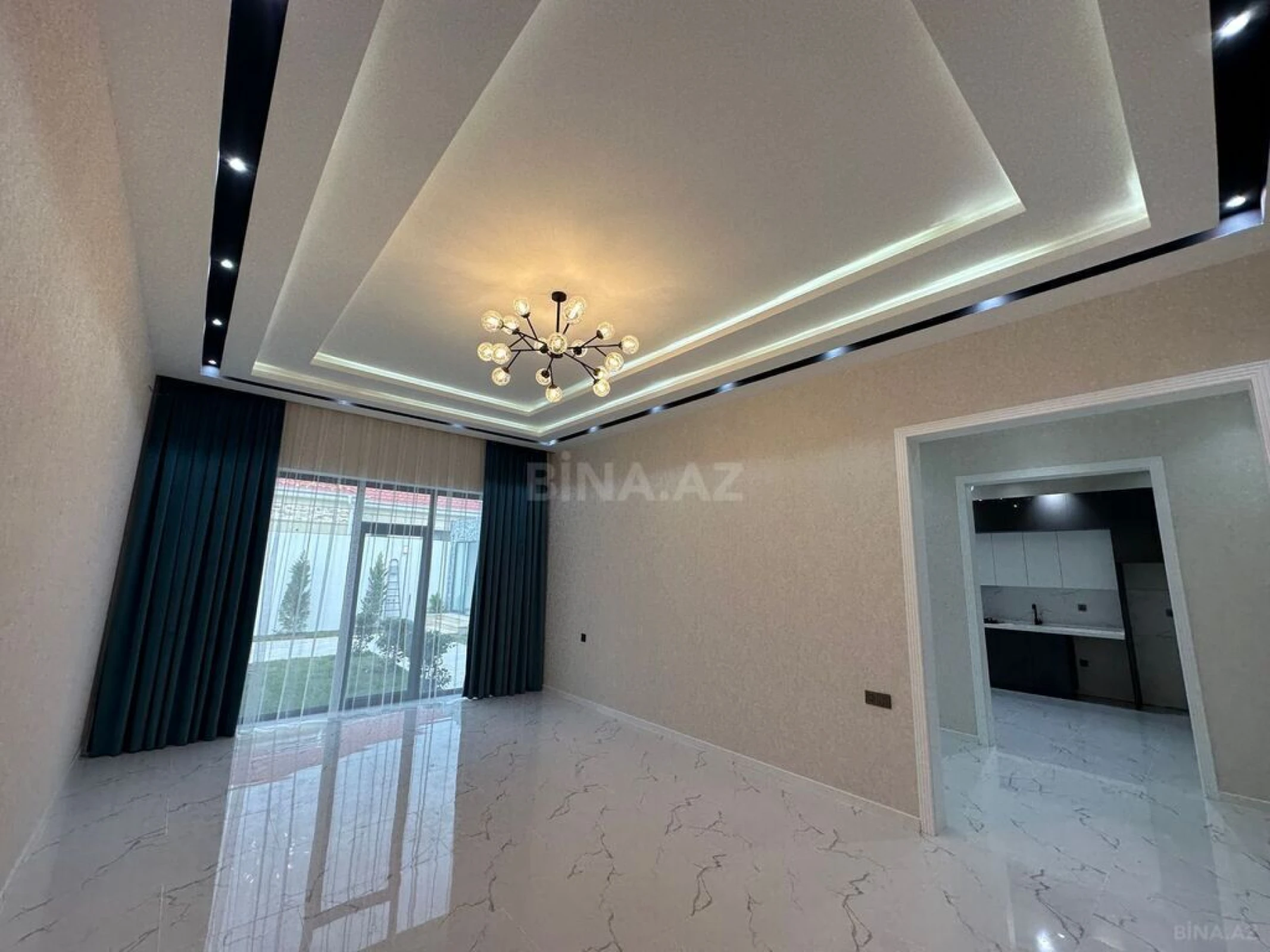 Satılır 4 otaqlı həyət evi 180 m²