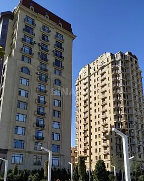 Satılır 4 otaqlı mənzil 210 m² — Bakı 4 otaq 210.00 m²