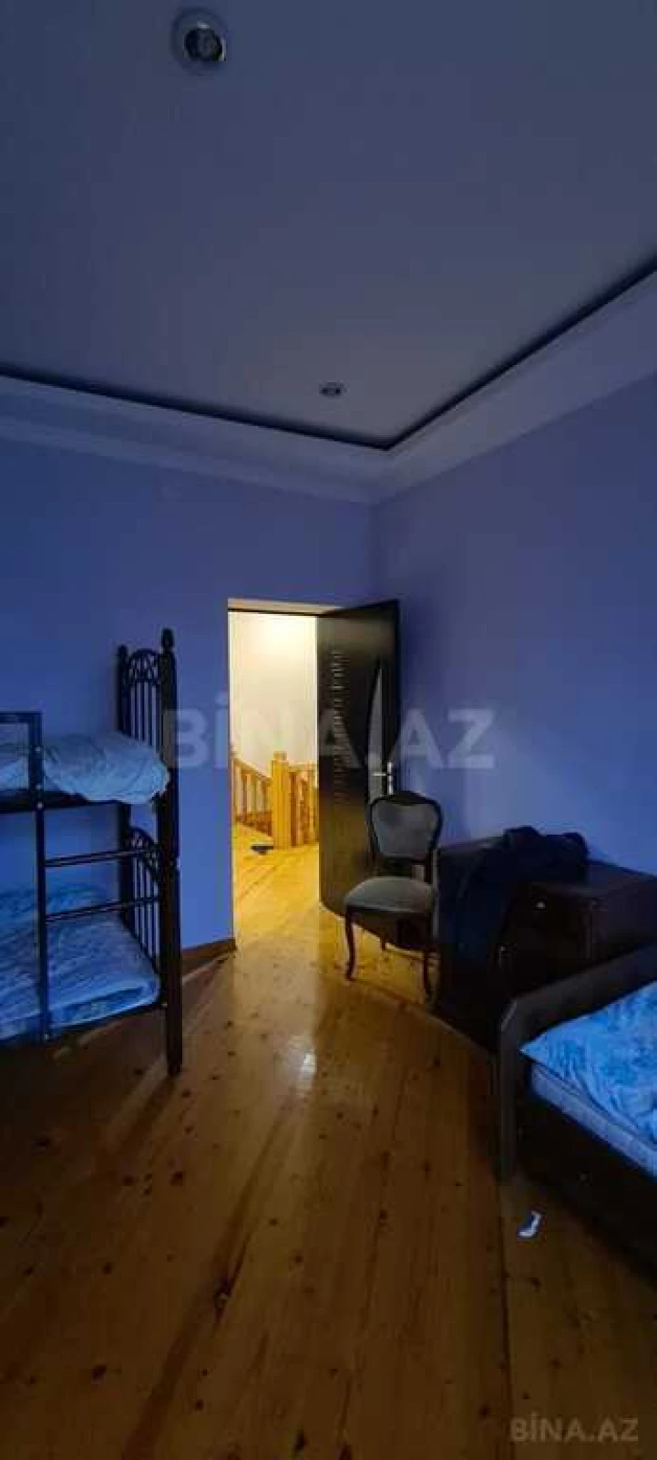 Satılır 6 otaqlı həyət evi 380 m²
